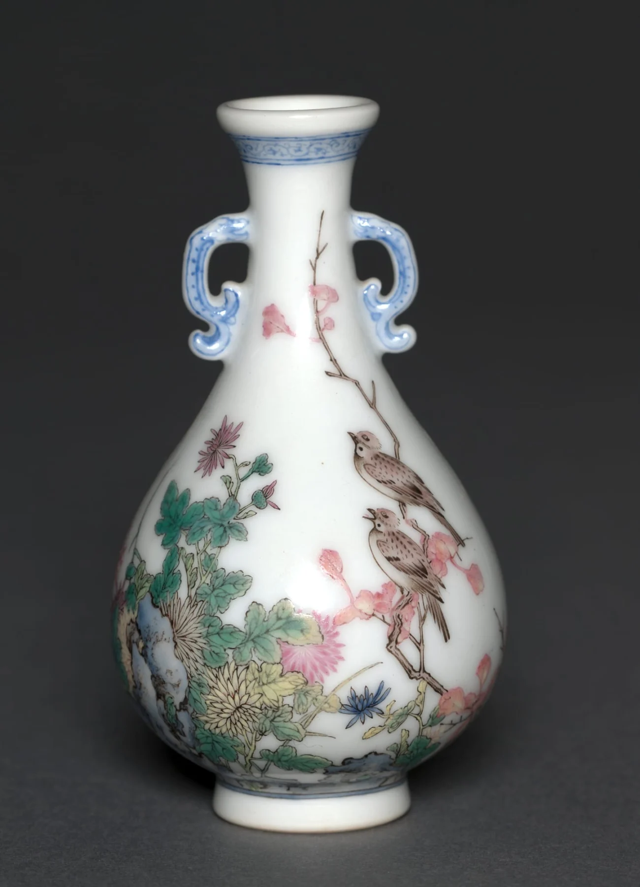Chinesische Vase mit Vogel- und Chrysanthemendekor